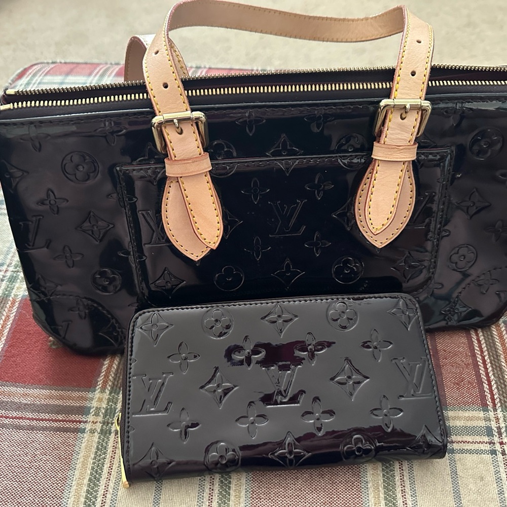 Louis Vuitton Rosewood purse and matching wallet!